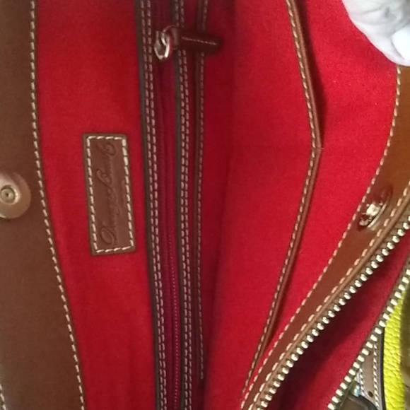 Dooney& Bourke yellow bag. - Picture 3 of 4